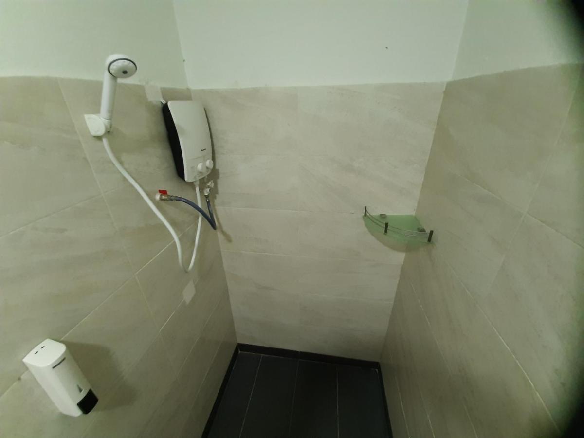 Mn Ferringhi Inn 峇都丁宜 外观 照片