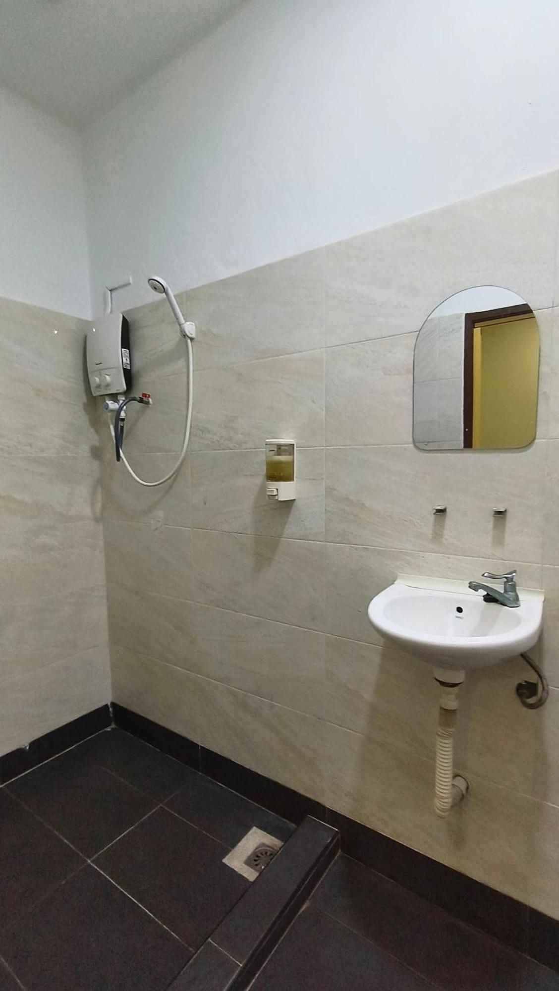 Mn Ferringhi Inn 峇都丁宜 外观 照片
